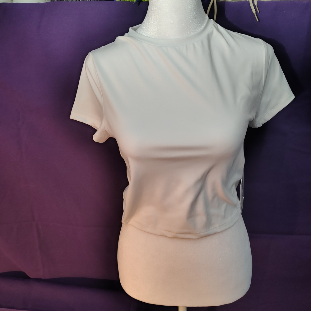 Cropped Women's Top NWT